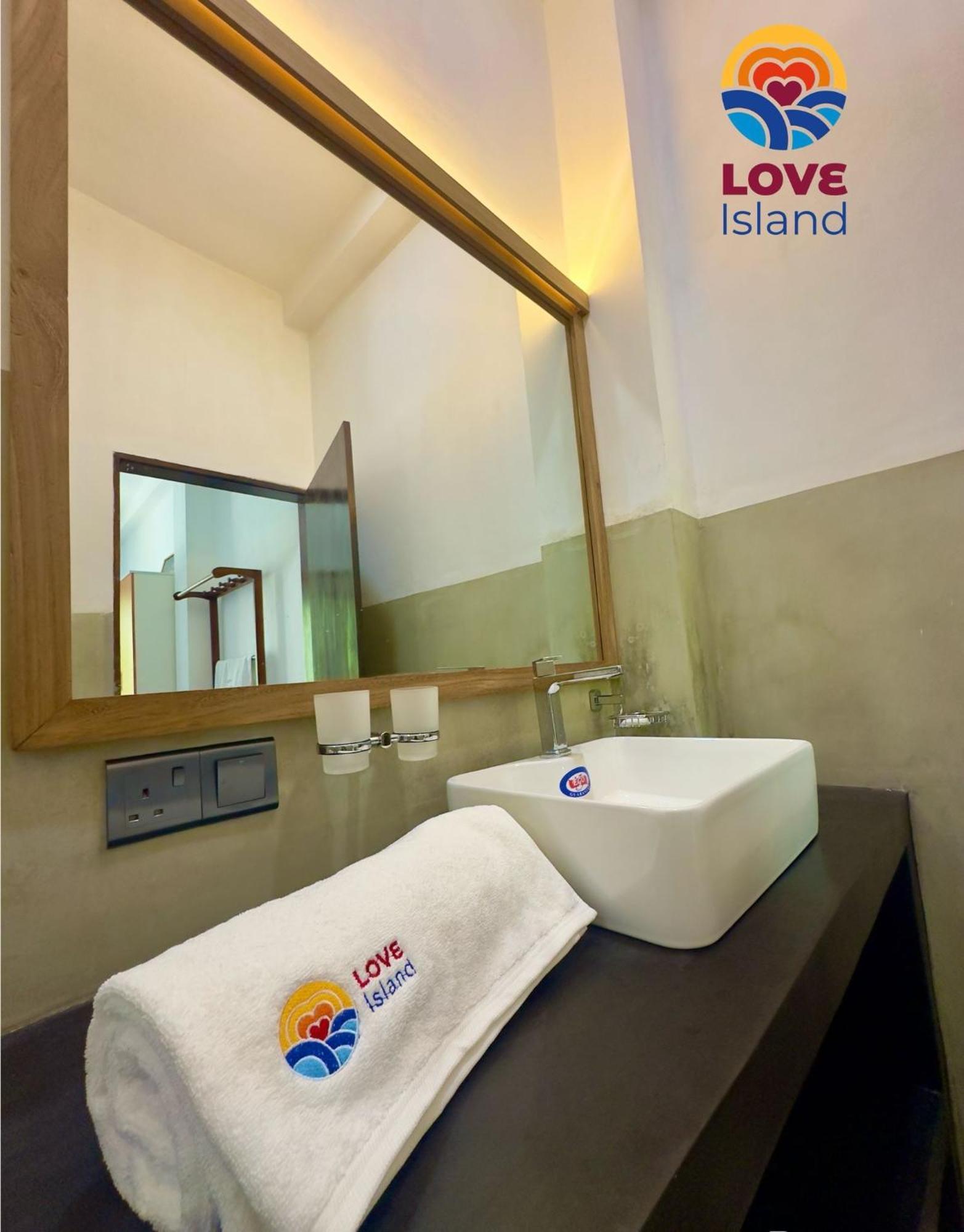Love Island Galle Exterior foto